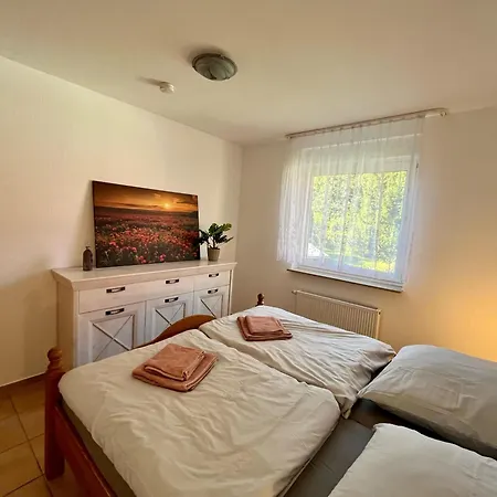 Apartment Wanderkoenig Mit Terrasse *